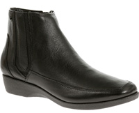 Sharla in black by Hush Puppies